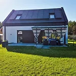 Awesome Home In Nowe Warpno With Sauna Prázdninový dům
