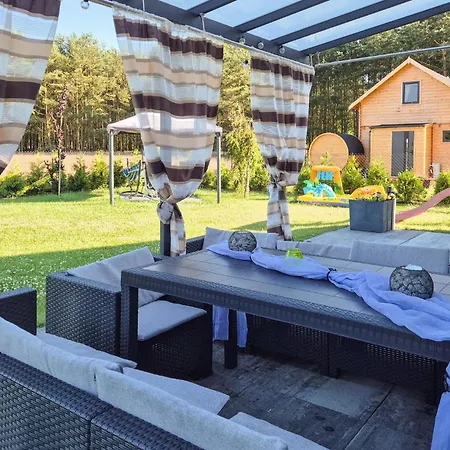 Awesome In With Wifi Holiday home Nowe Warpno