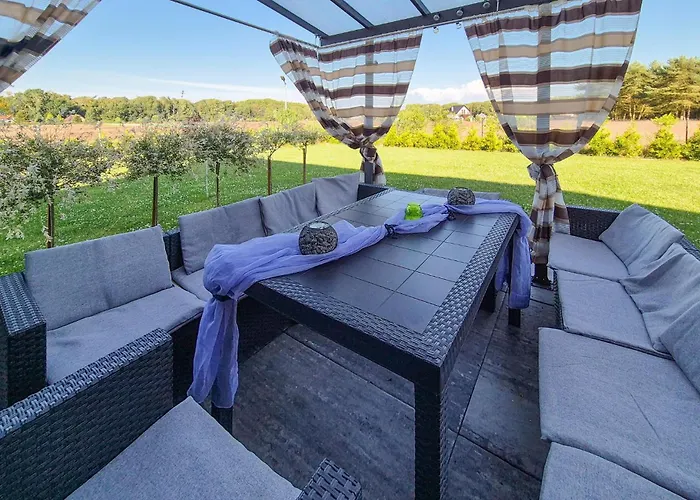 Awesome In With Wifi Casa de Férias Nowe Warpno